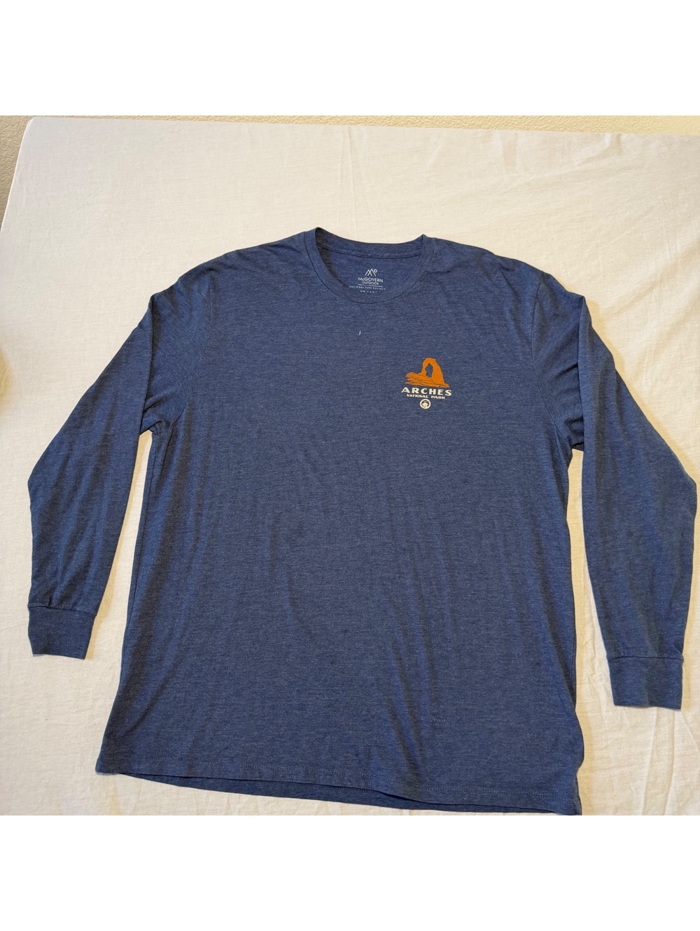 McGovern Outdoor Arches National Park blue long sleeve T shirt XL